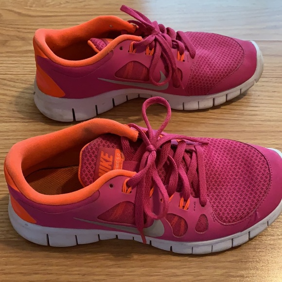 Good Condition Nike Free 5.0 Shoes - Picture 4 of 7